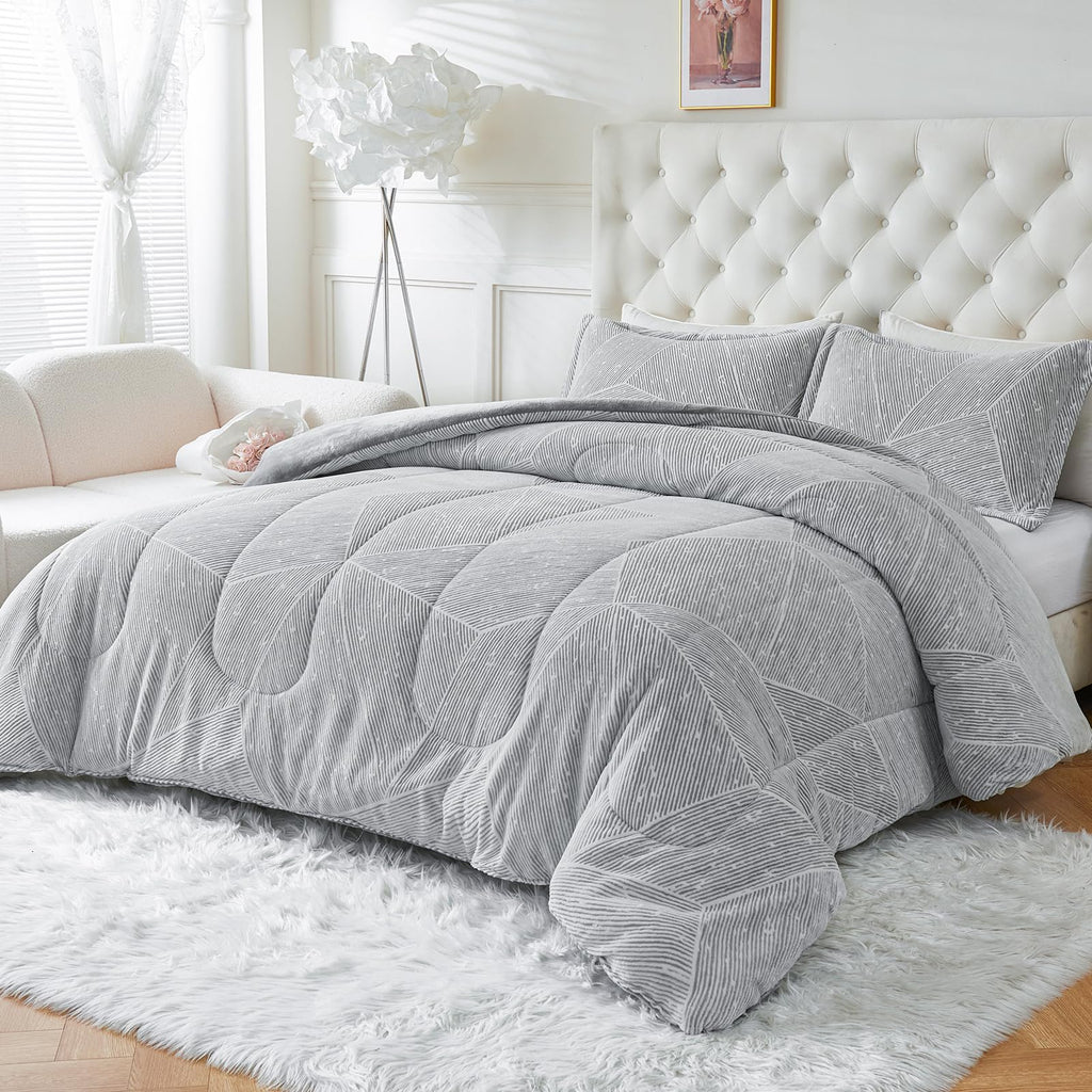 Faux Fur Queen Comforter Set