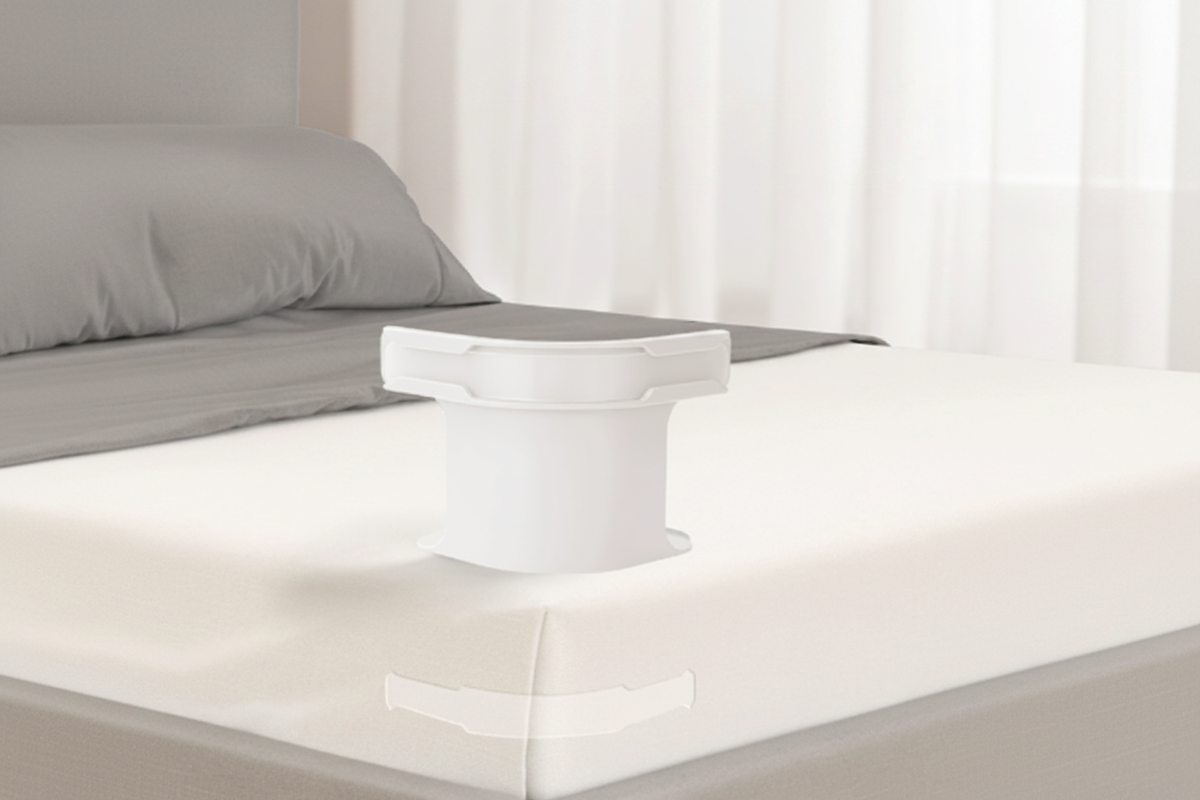 Sheet Fixer Clip Set - White Clip in Use